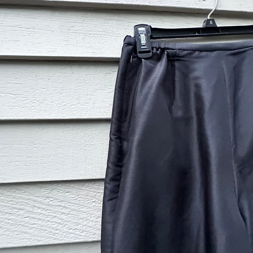 Valerie Stevens Petite Medium Black Vintage 100% Silk High Rise Tapered Pants